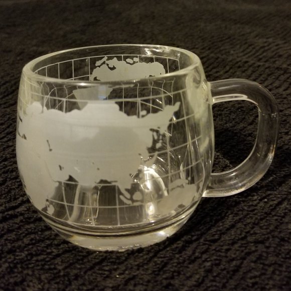 Nestle Company Other - Nestle.Clear Glass Cup with Etched World Vtg 70's